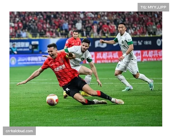 中场控制权争夺成胜负手 多队倚重后腰球员调度能力